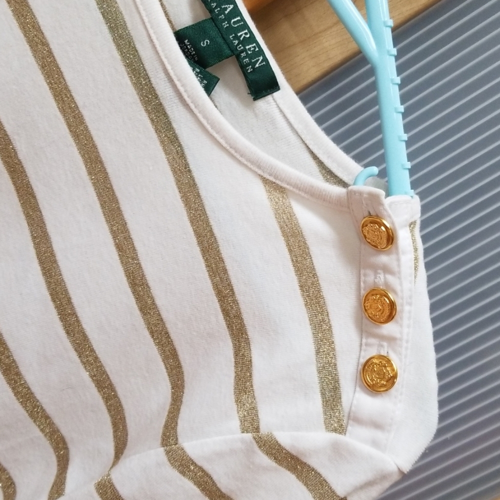 Top, barely worn - Picture 2 of 2